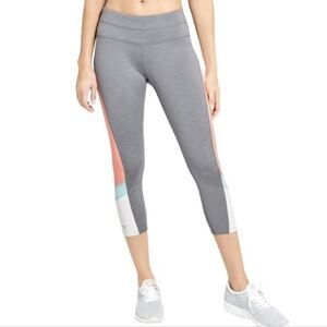 Sz Large Athleta Sonar CoolMax Capris Gray Pink Mint White